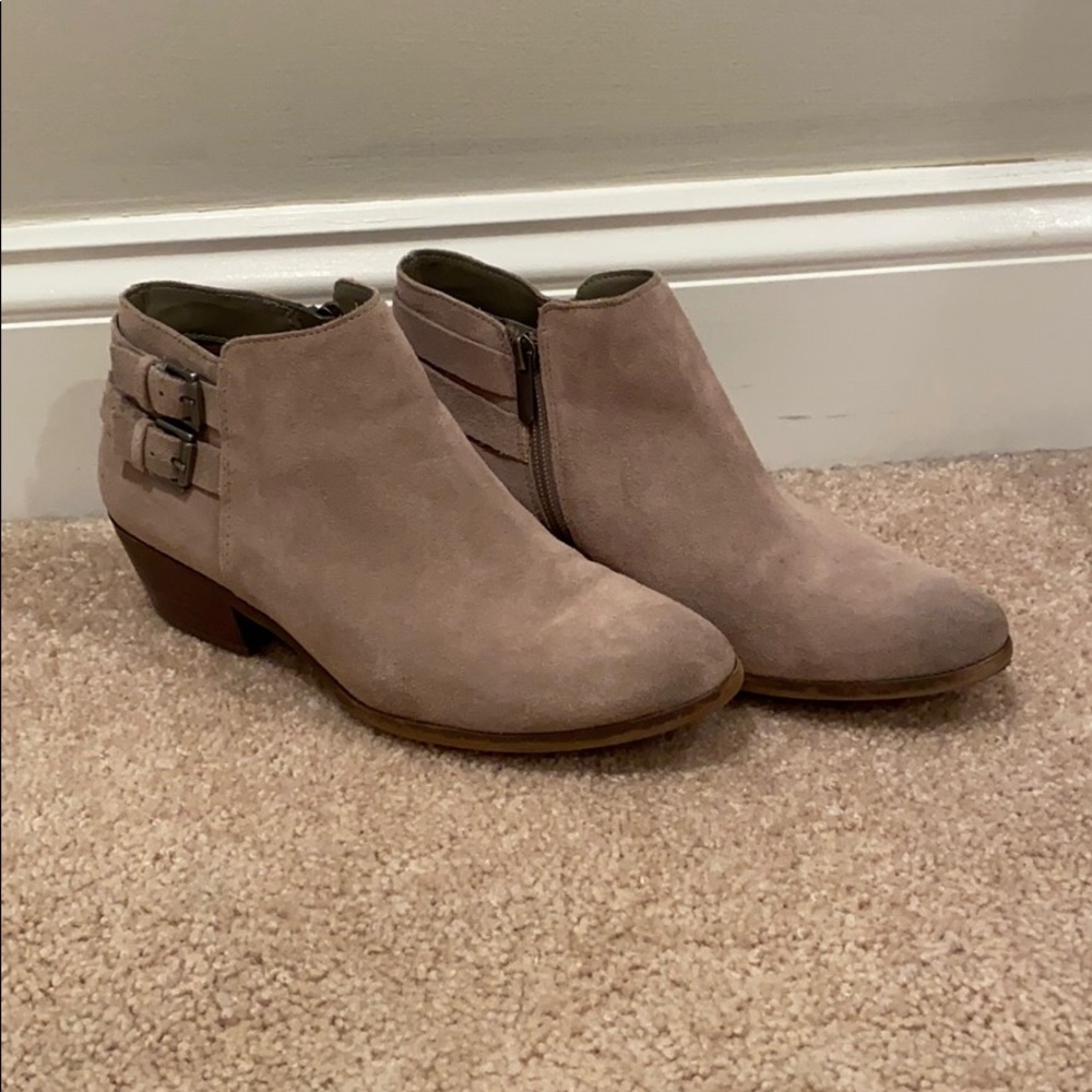 Sam Edelman taupe booties Size 8